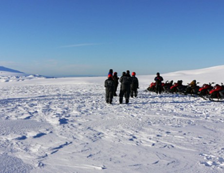 Média réf. 578 (2/5): Motoneige sur le glacier Myrdalsjökull