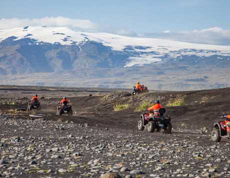 Média réf. 3442 (2/6): Quad sur les plages de sable noir dans la région de Skogar