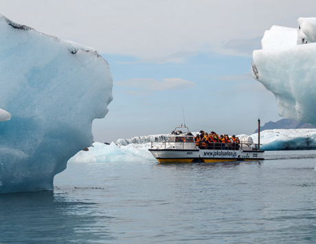 Média réf. 3448 (3/5): Croisière en bateau au milieu des icebergs à Jokulsarlon