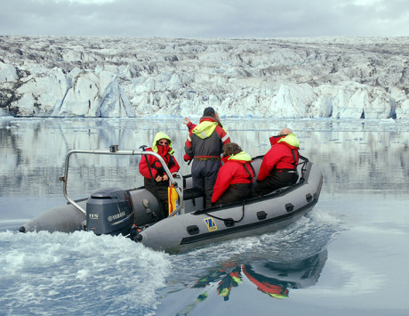 Média réf. 3450 (6/6): Croisière en zodiac entre les icebergs à Jokulsarlon