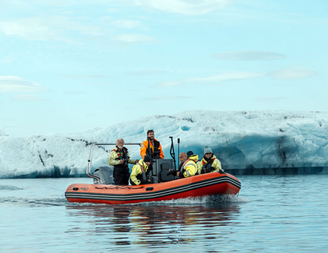 Média réf. 3453 (3/6): Croisière en zodiac entre les icebergs à Jokulsarlon