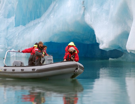 Croisière en zodiac entre les icebergs à Jokulsarlon