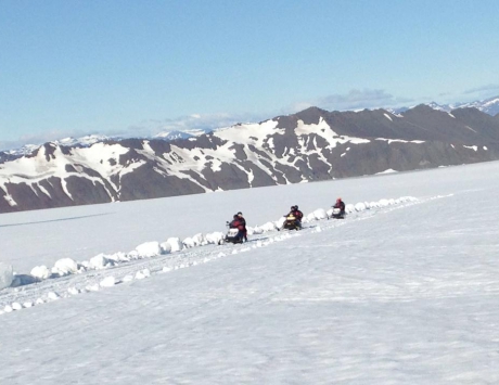 Motoneige sur le glacier Vatnajökull