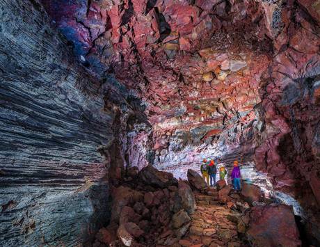 Média réf. 3398 (4/4): Exploration du tunnel de lave Raufarhólshellir